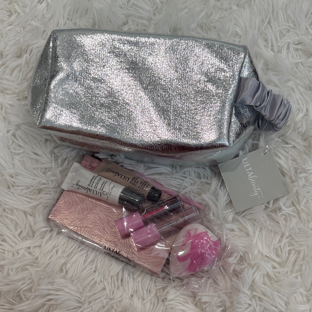 Ulta Beauty Silver Cosmetic Set